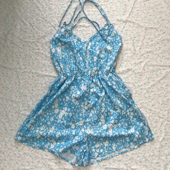 SHEIN Strappy Open Back Floral Romper XS Blue White Sweetheart Neckline - Picture 16 of 16